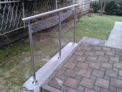 Inox stup za staklenu ogradu- balkon, kutni sa 4 držača stakla pod 90°, visina ograde 100cm, Inox brušeno A2 - Image 3