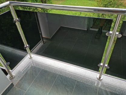 Inox stup za staklenu ogradu- balkon, kutni sa 4 držača stakla pod 90°, visina ograde 100cm, Inox brušeno A2 - Image 4